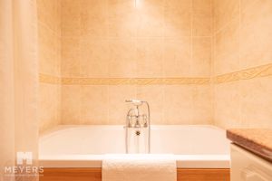 Photo 27- click for photo gallery